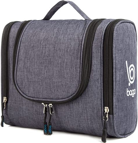 best toiletry bags for adults.